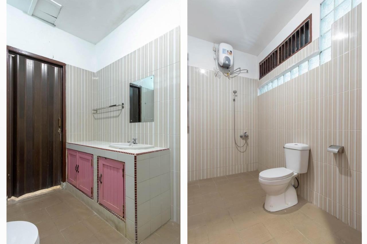 Oyo Living 2843 Raz House Syariah Hotel Медан Екстериор снимка